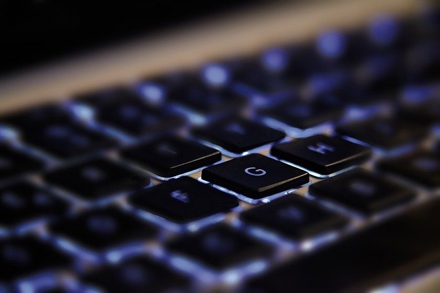 Proč starší lidé odmítají novější technologie?